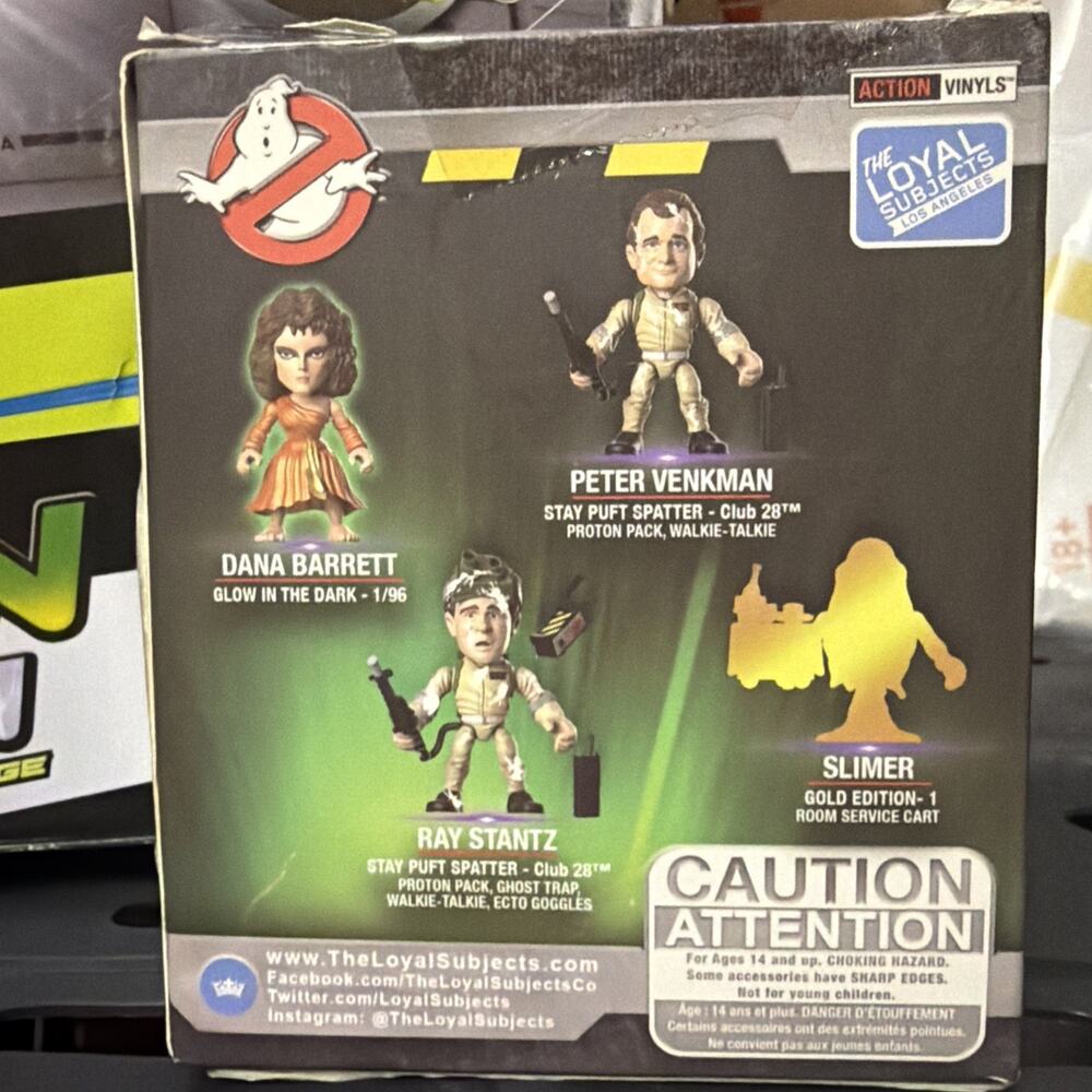 Ghostbusters Janine Melnitz  Action Vinyl Figure New - Picture 3 of 4